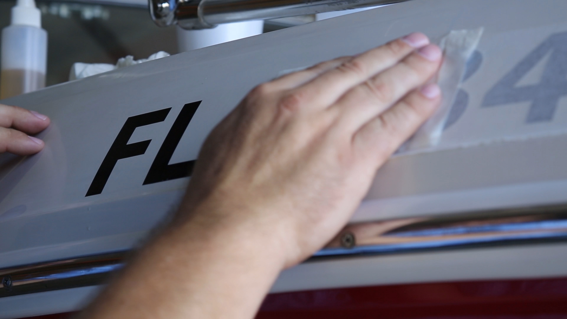 5 Facts Before Choosing Vinyl Lettering for Your Boat Registration